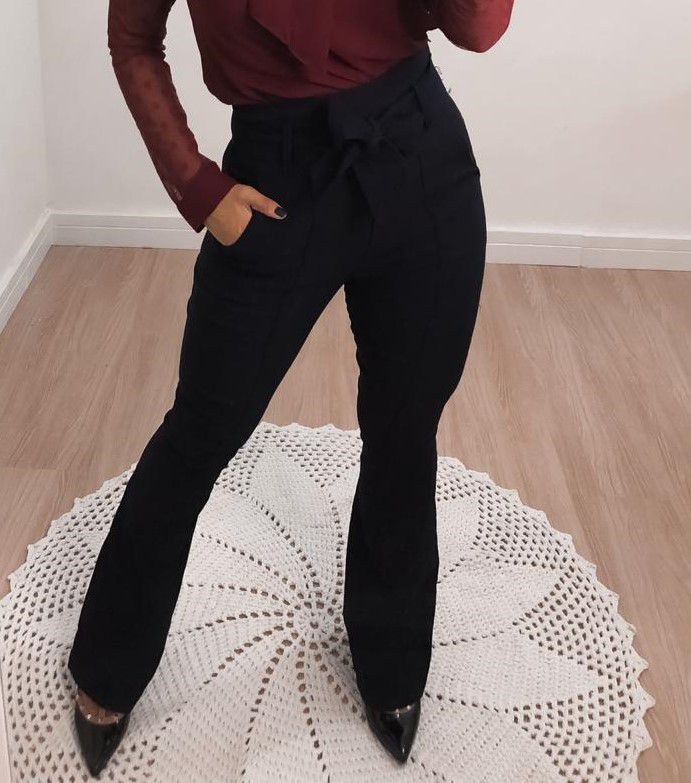 calça clochard flare