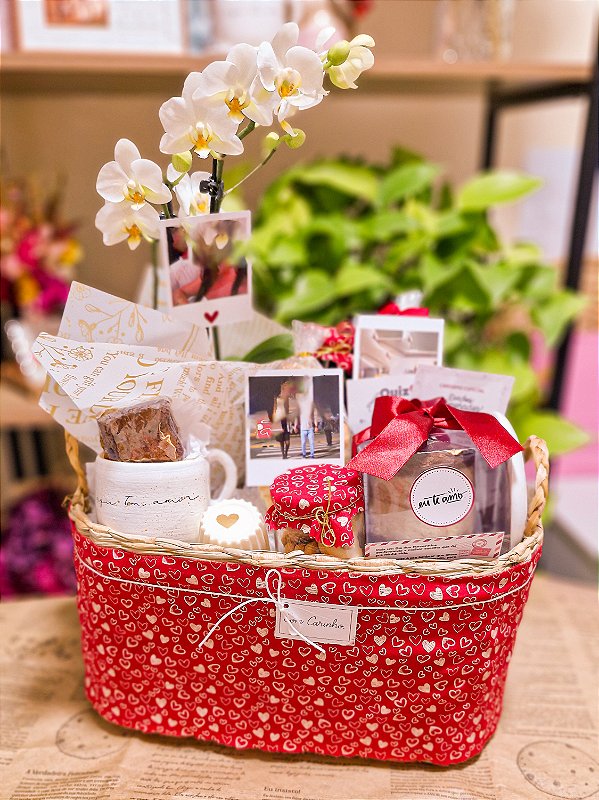 Cesta de Café Encanto com Orquídea