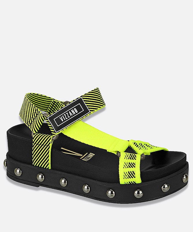 conquista calçados farol shopping