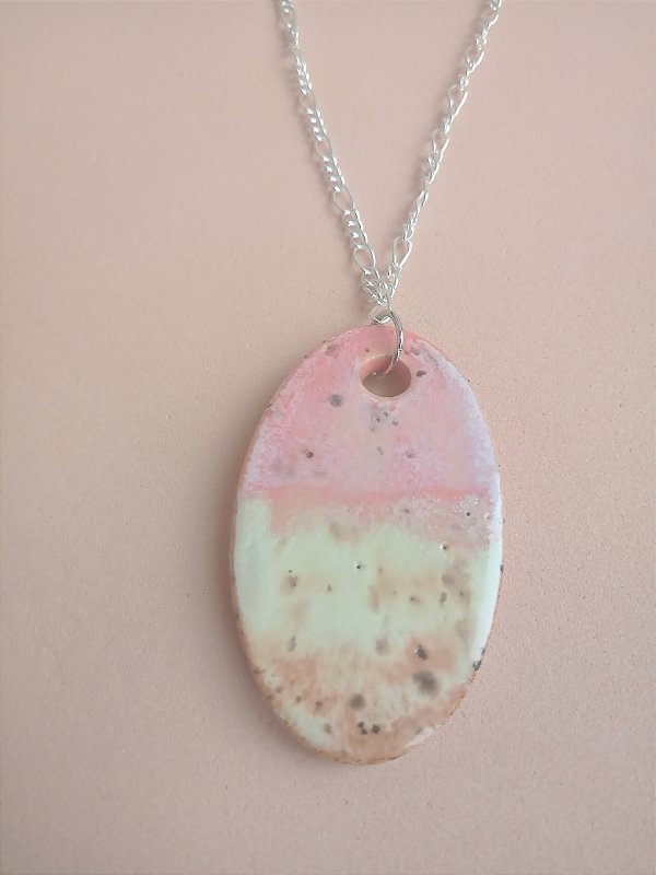 Colar em Prata 925 e Pingente em Cerâmica