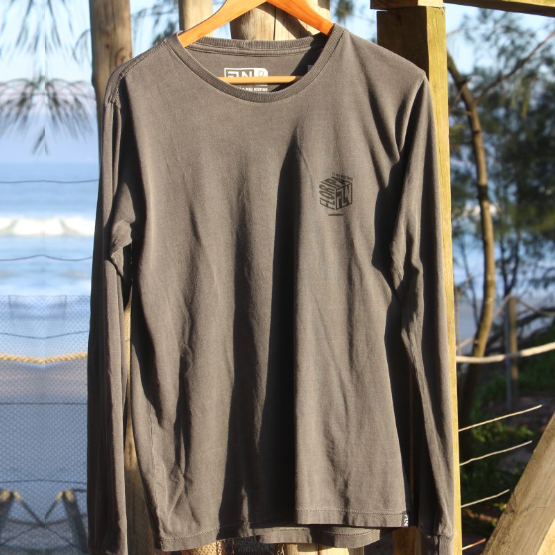 Camiseta FLN Manga Comprida Mercado Grafite