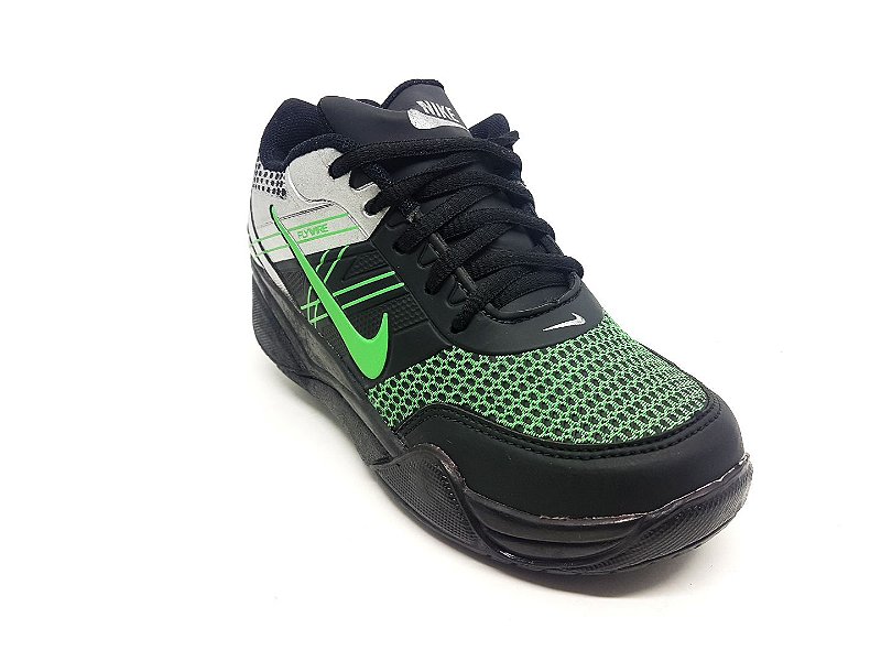 tenis nike rodinha