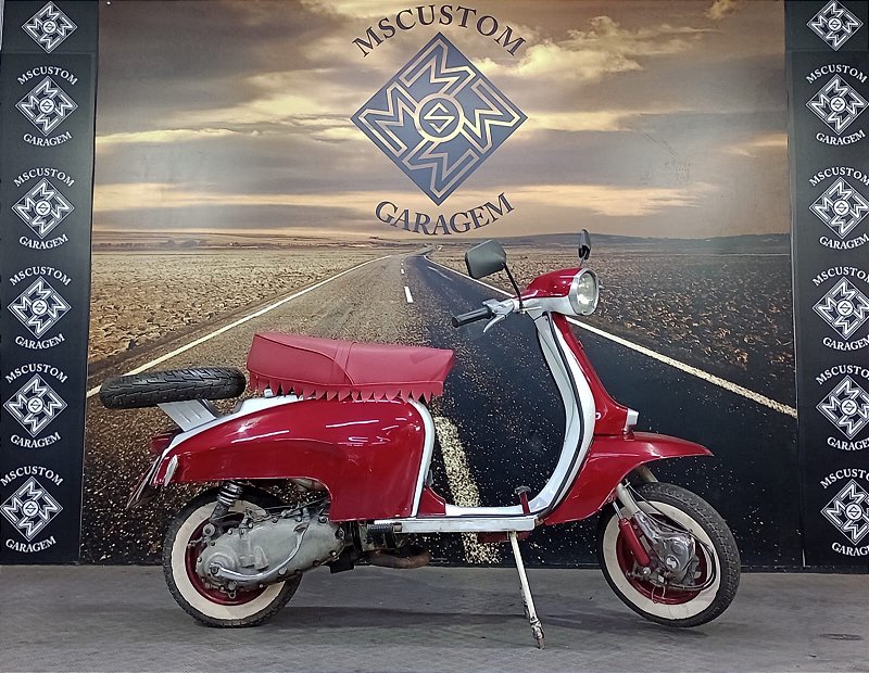 Lambretta マニュアル 本 Vespa and Lambretta Motor Scooters: 856 | Amazon.com.br