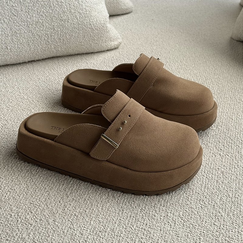 Celine - Clog Feminina Camurça Marrom