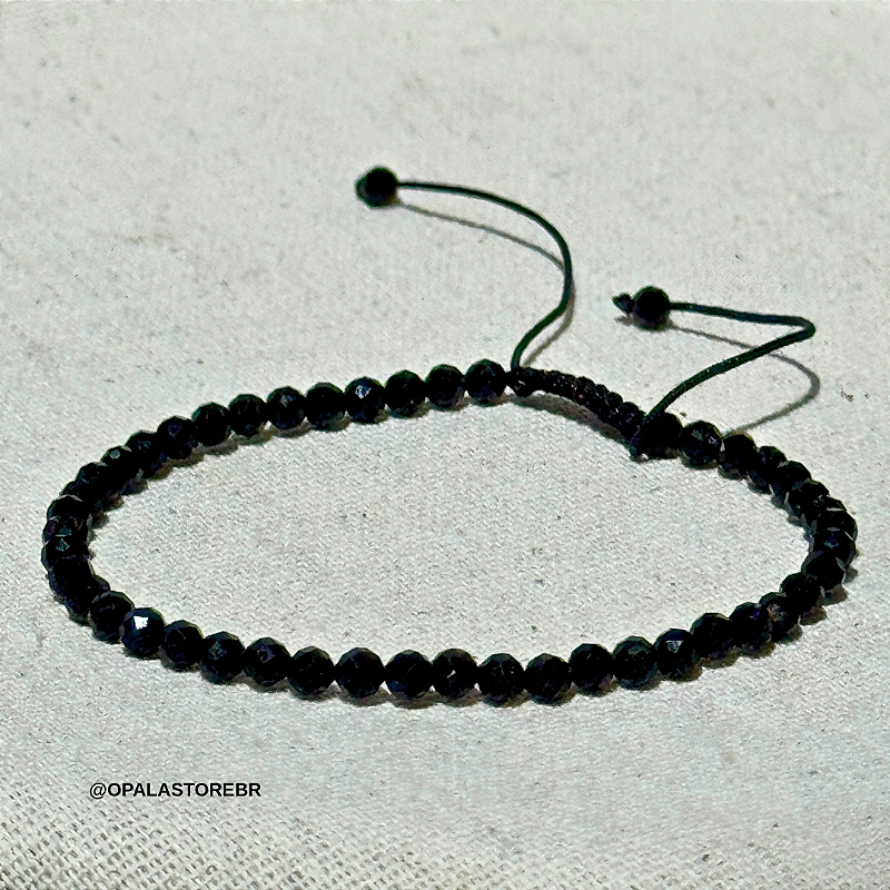 Pulseira Turmalina Negra esferas facetadas 4mm, pedra natural preta, acabamento facetado — Opala Store