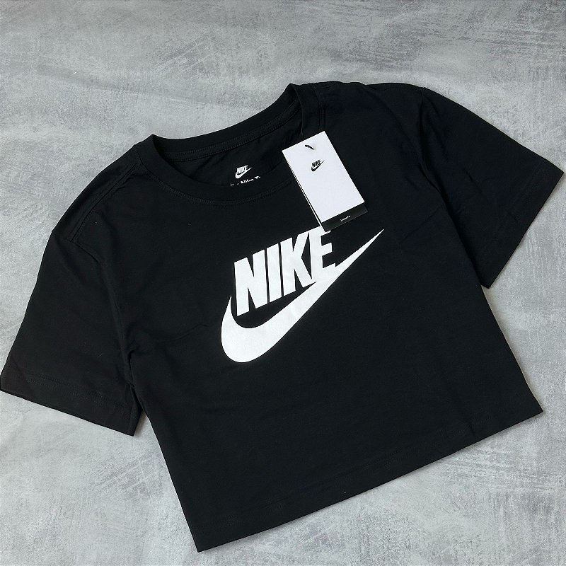 camiseta cropped nike sportswear