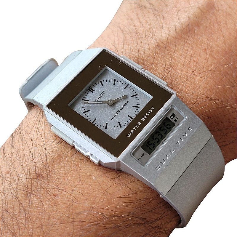 Relógio Vintage Casio 2321 Fs-01 Digi/ana. Dual Time/alarm