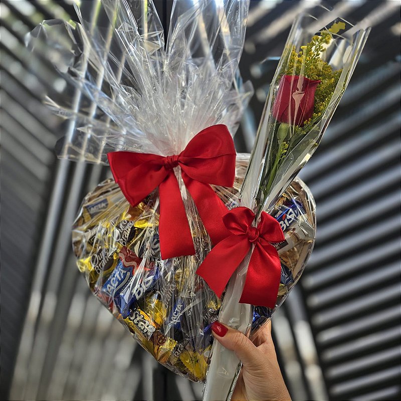 CORAÇÃO CHOCOLATES COM ROSA UNITÁRIA