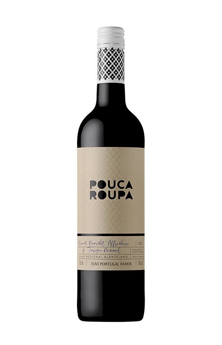 Vinho João Portugal Ramos Tinto Seco Portugal Pouca Roupa Alfrocheiro, Alicante Bouschet, Touriga Nacional 2022 750ml