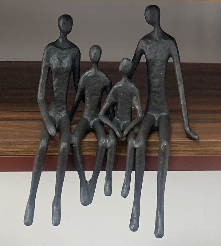 Escultura Família Sentada