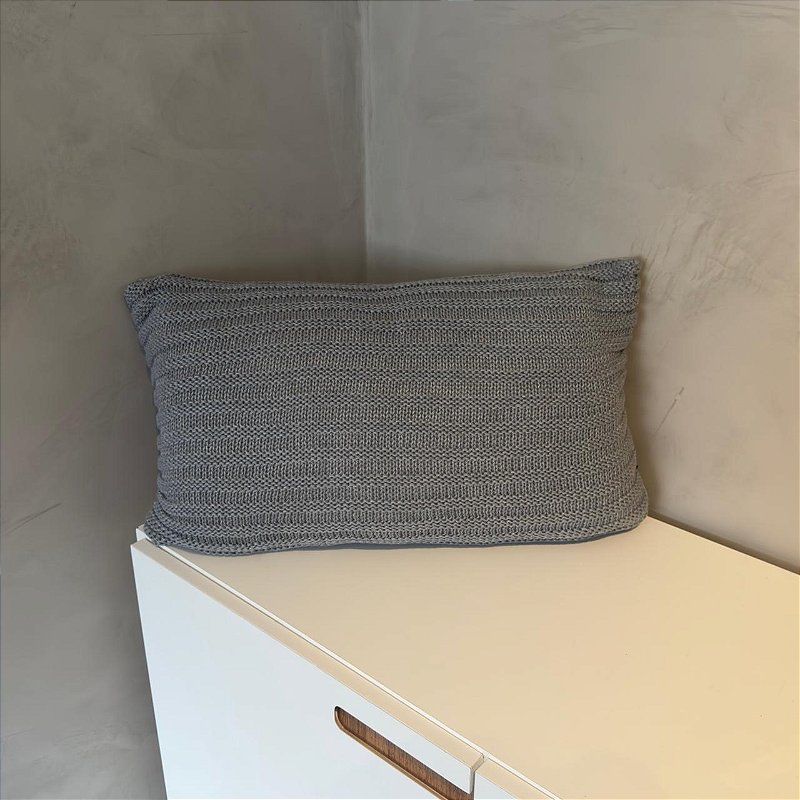 Almofada Tricô Retangular Listras Cinza