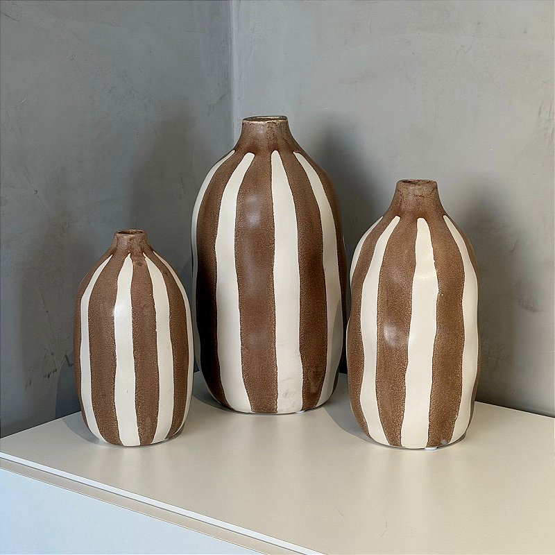 Vasos em Cerâmica Listras Orgânico