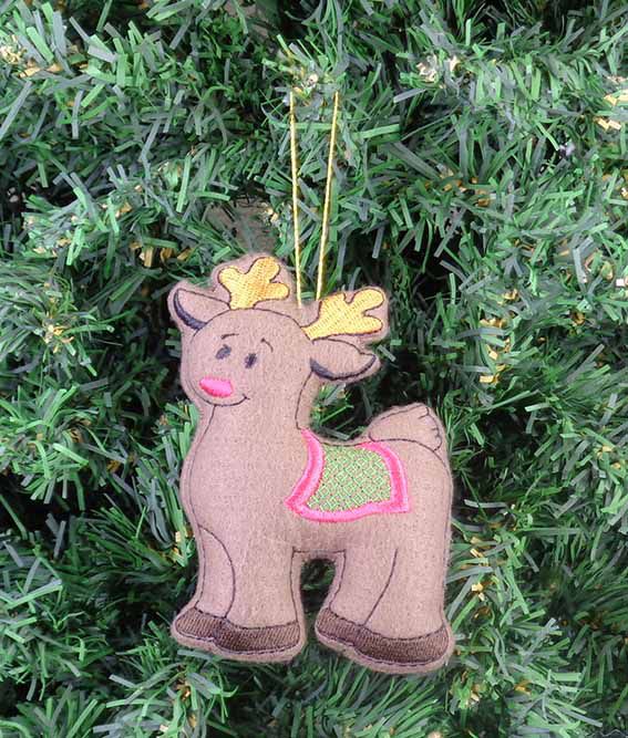 Enfeite de Natal para árvore Rena - Dipano Bordados, confecção enfeites de Natal, almofadas, persoalizados Enfeite de Natal para árvore Rena - Dipano Bordados, confecção enfeites de Natal, almofadas, persoalizados