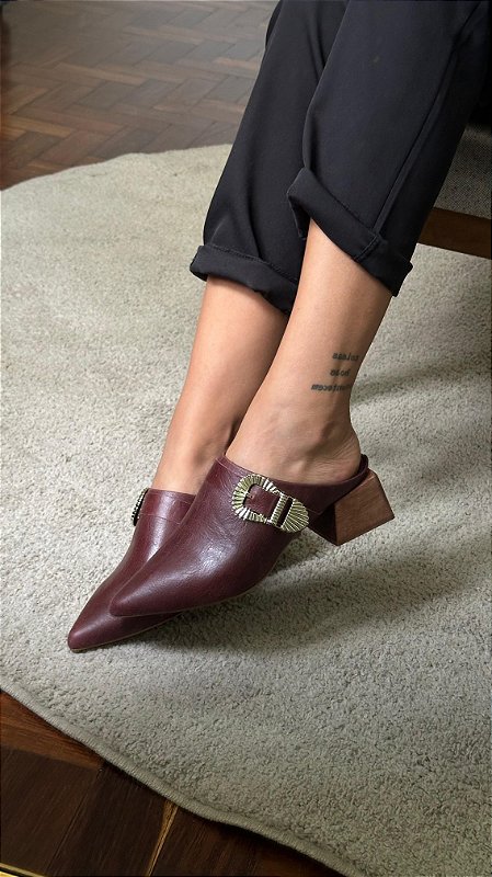 CLOG MOODY MARSALA DETALHE FIVELA SALTO MADEIRA
