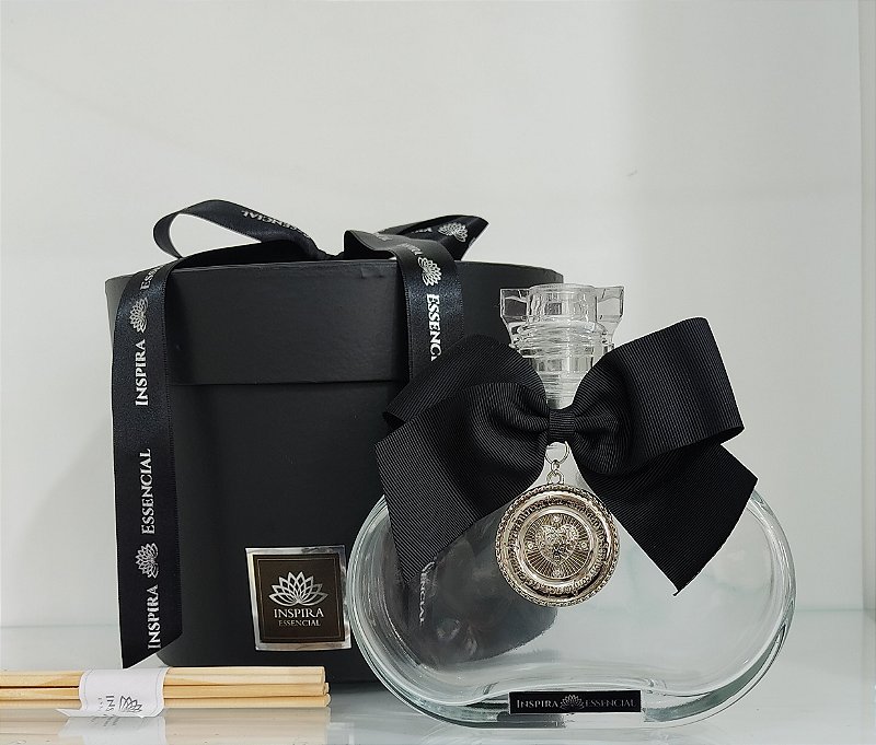 Aromatizador de Ambientes com Óleo Essencial | 330 ml | com varetas e Cartão Personalizado