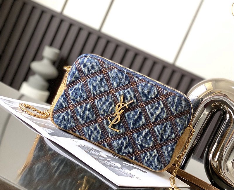 saint laurent vinyle quilted bolsa