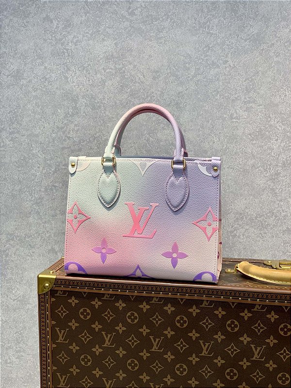 Bolsa com Alça Louis Vuitton OnTheGo PM Sunrise Pastel Original - BHYT65