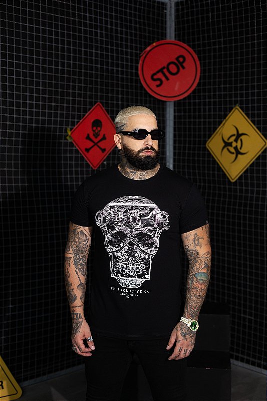 Camiseta Skull Bandana Preta
