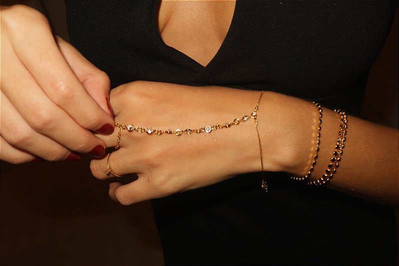 Hand Chain Shining