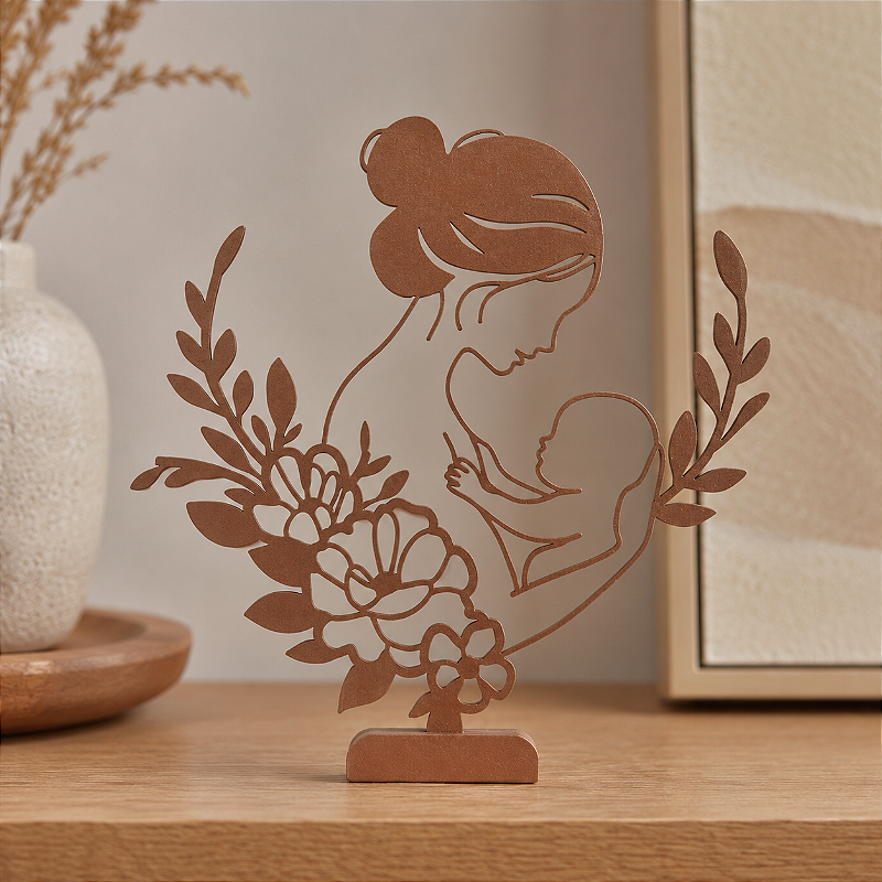 Escultura Decorativa Mãe e Bebê com Flores Criandê
