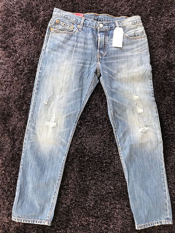 Calça Jeans Feminina LVS 501CT Boyfriend - Blue Jeans Estonado - Tam 38 - ÚLTIMO DISPONÍVEL
