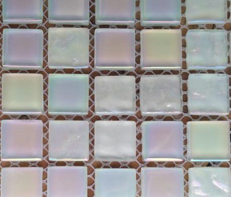 Pastilha cristal 1,5x1,5 branca com brilho iridescente TS450 Pastilha cristal 1,5x1,5 branca com brilho iridescente TS450
