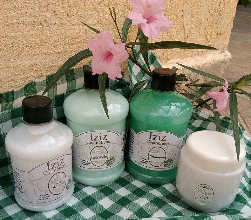 Linha de crescimento capilar com máscara de reconstrução - essência de maçã verde