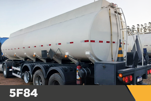 Carreta Tanque Aço Carbono Noma • 2014 / 30.000L / Compartimentada / Carregamento Top