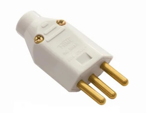 Plug Macho Triangular (20A) 250V - 2P+T - construirvilaolimpia