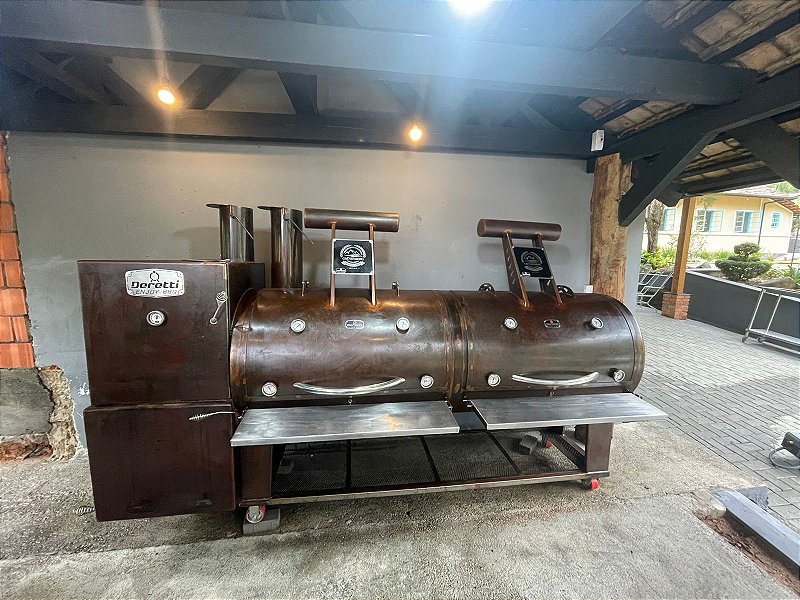 Pit Smoker 32" com Warm Box no Cavalete