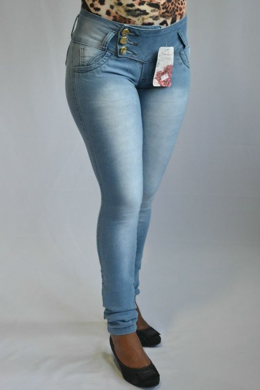 Calça Jeans Clara Credencial Modelo Levanta Bumbum