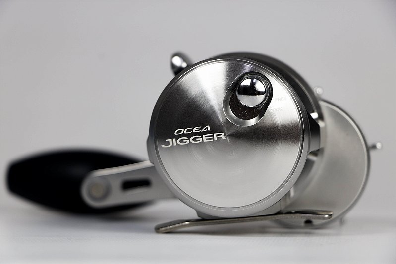 SHIMANO OCEA JIGGER 1501HG 左巻 Carretilha Shimano Ocea Jigger 1501 HG Esquerda - Black Trunk