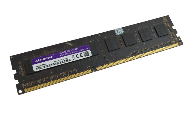 Kingston 8GB DDR3 RAM – 1600MHz, PC3-12800, 1,5V, 240-Pin DIMM Für Desktop-PC (10 Jahre Garantie)