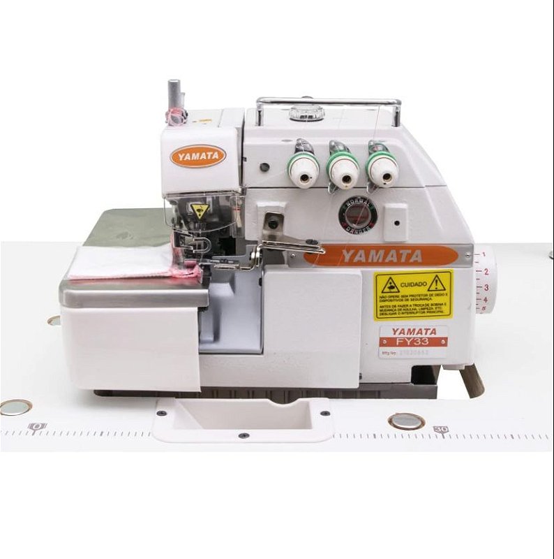 Overlock Yamata industrial com motor convencional bivolt Ponto de Ouro