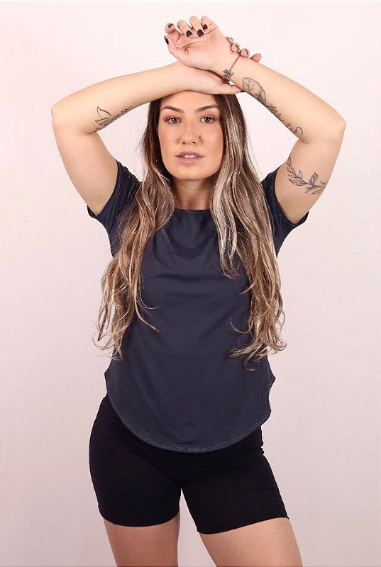 CAMISETA SINTONIA ARREDONDADA CINZA