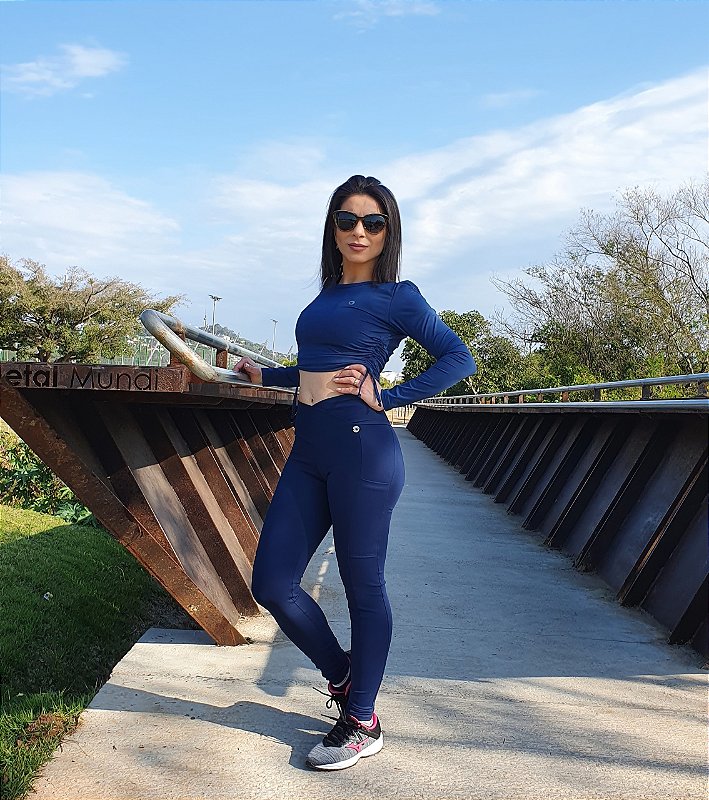CAMISETA CROPPED MANGA LONGA SINTONIA CORDA MARINHO