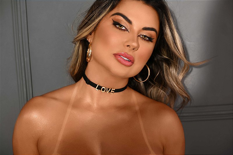 CHOKER LETRAS DOURADAS