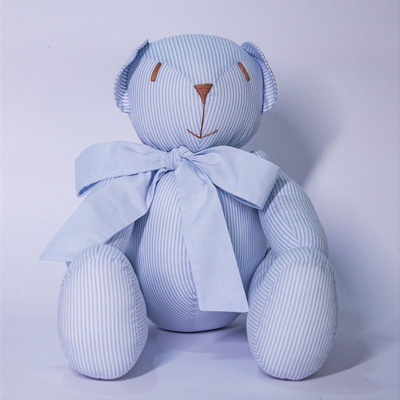 Urso grande de pano azul articulado para quarto de bebê