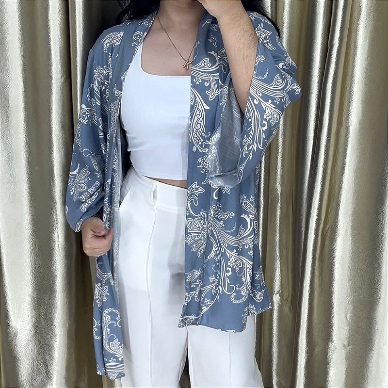 Kimono Azul com Detalhes Brancos - Estilo Tribal Floral Fashion