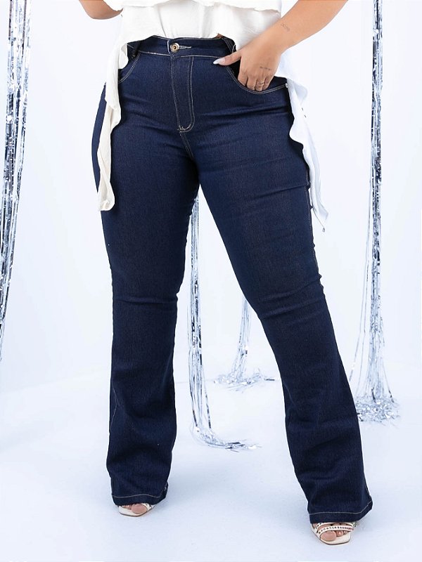 Calça Jeans Flare Plus Size Cintura Alta Lavagem Última Moda