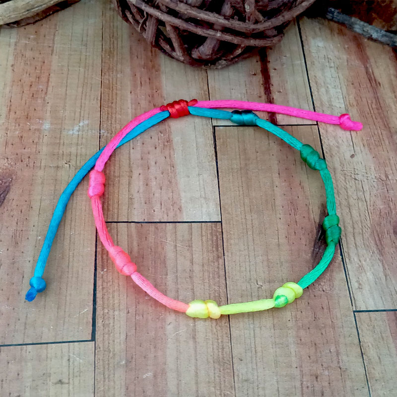 Pulseira 7 Nós Colorida : União e Lealdade