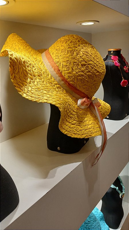 CHAPÉU SARAH KAY AMARELO - UNICO E EXCLUSIVO