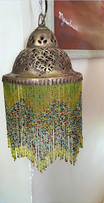 Luminária árabe com missangas - Galeria Maria Kassis