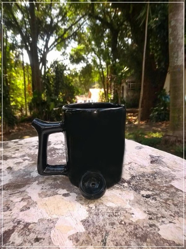 Caneca Pipe Mug - Ganjero  /  Caneca Cachimbo de Porcelana Cor Preta