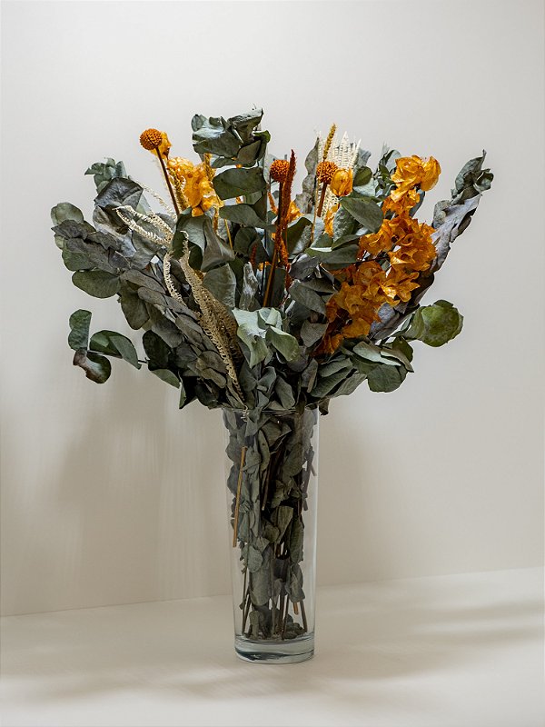 Arranjo de chão com flores desidratadas para sala laranja + vaso - Empório  Botânico - Arranjos com flores desidratadas