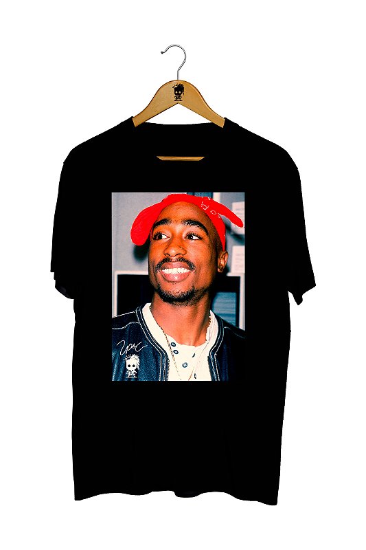 Camiseta Tupac Lenço Vermelho