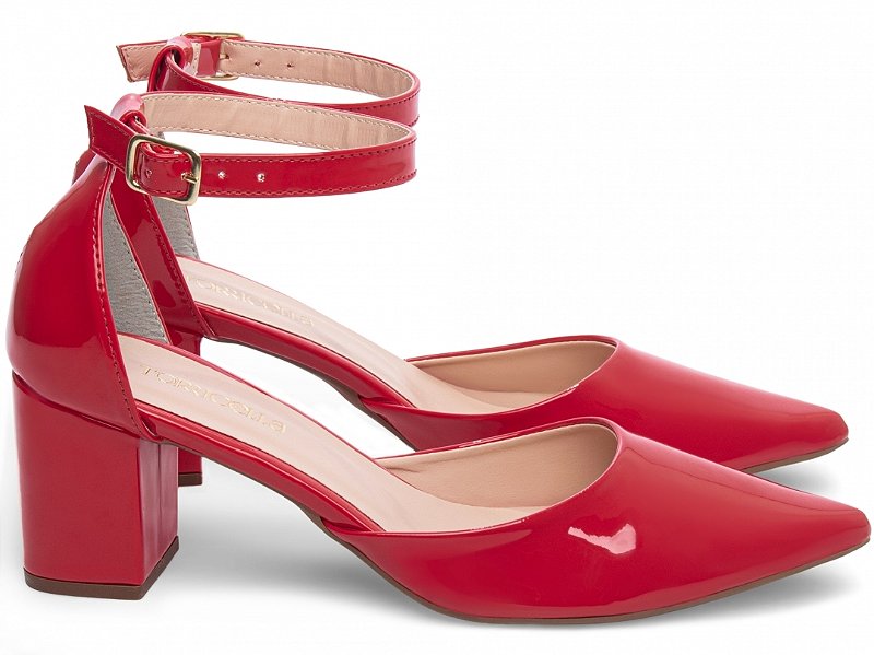Scarpin Feminino Salto Médio Verniz Vermelho com Fivela AVS Global 606F