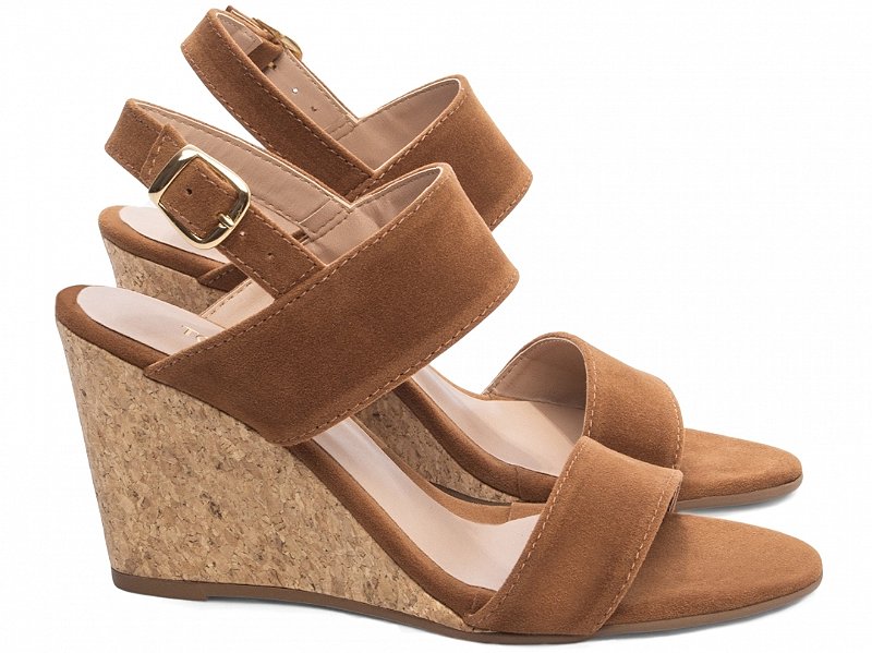 Sandália Anabela Plataforma 7cm Camurção Caramelo Salto Cortiça Leveza e Estilo Verão AVS 4074B