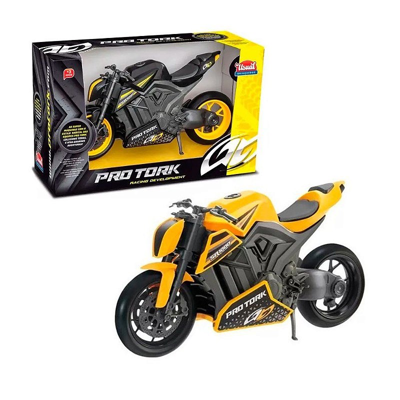 Moto de Corrida Pro Tork com Pneu de Borracha Sortido - Menin Shop