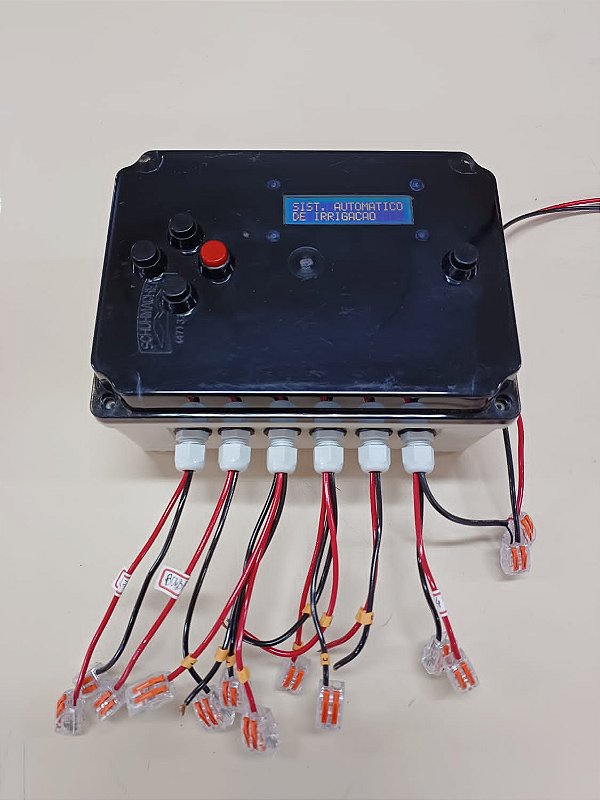 Módulo de controle para acionamento de sistemas de irrigação com transmissão de dados sem fio entre os sensores e computador